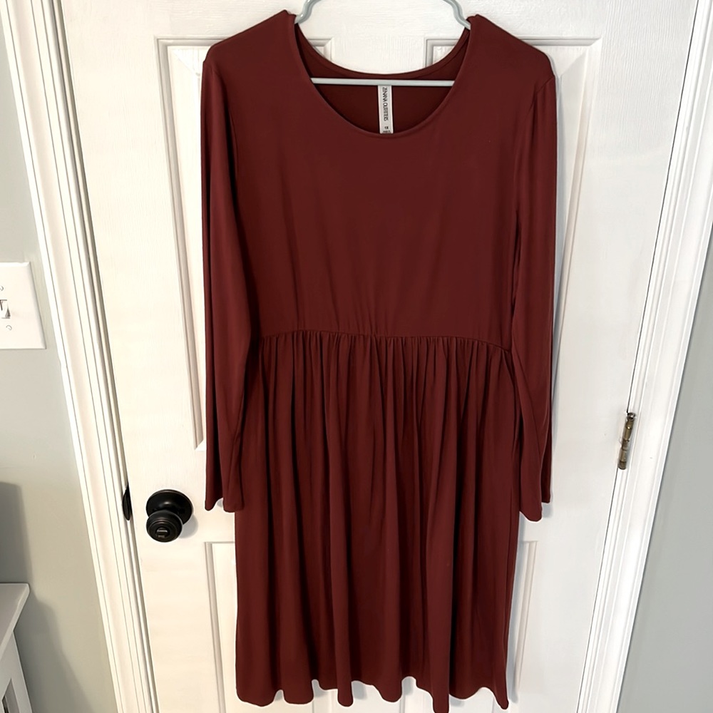 Zenana Outfitters (1X) rust colored long-sleeve dress